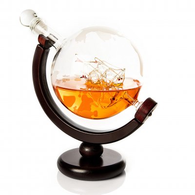 Whiskykaraffel Globe med 2 glas & 8 whiskysten, 0,85 liter