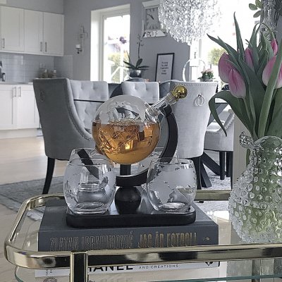Whiskykaraffel Globe med 4 glas & Træbakke